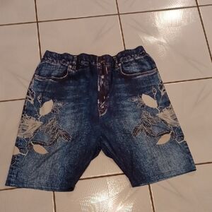 4/$60 Blue 3D Faux-Jean Shorts With Roses & Leaf Design - Size 1X